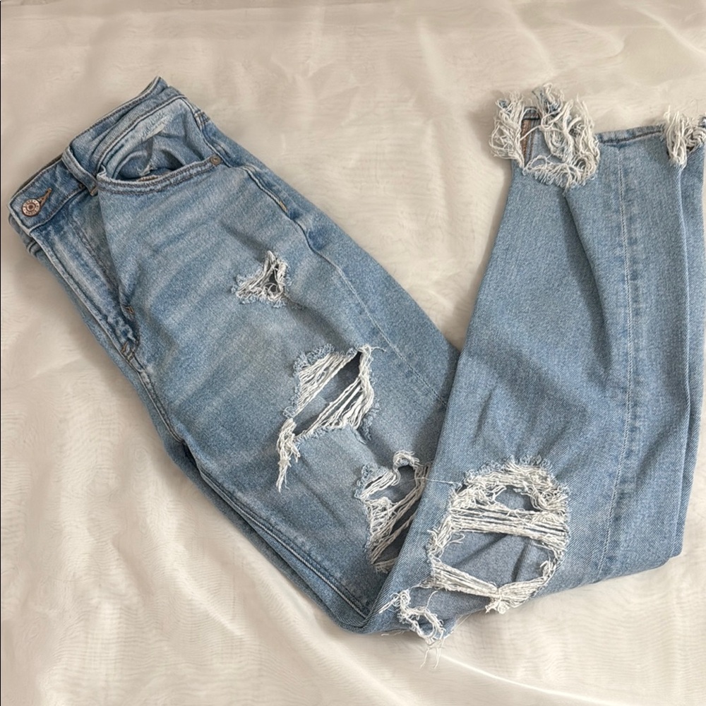 American Eagle Outfitters Blue Boyfriend Jeans Distressed